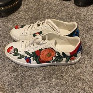 authentic gucci ace floral embroidered sneakers with box